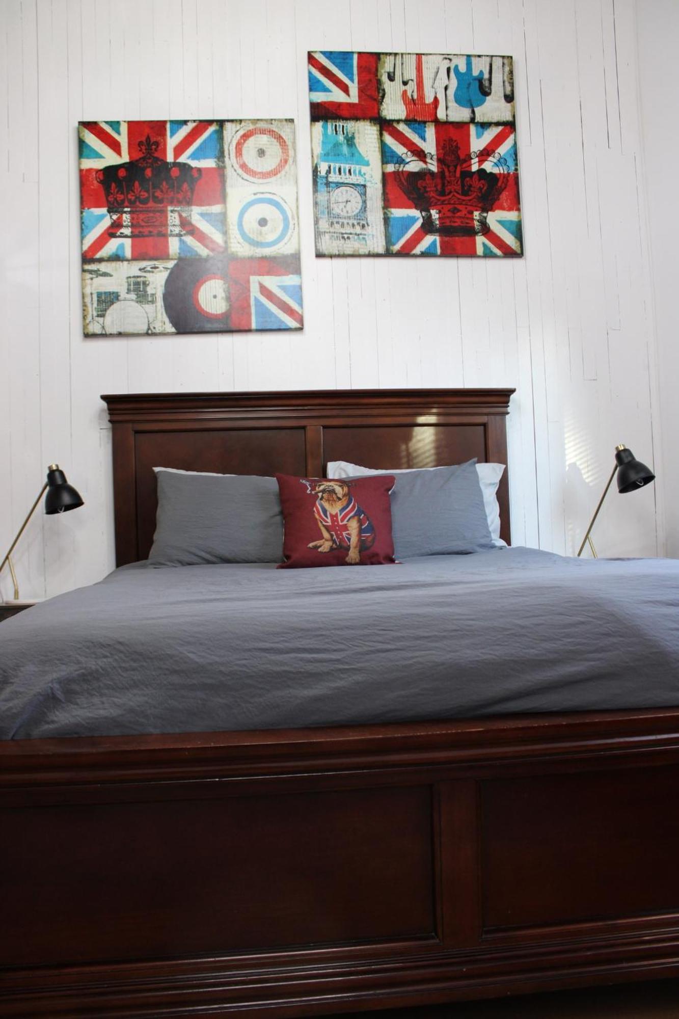 Private Bright Modern Studio! Queen Bed ! Вікторія Екстер'єр фото